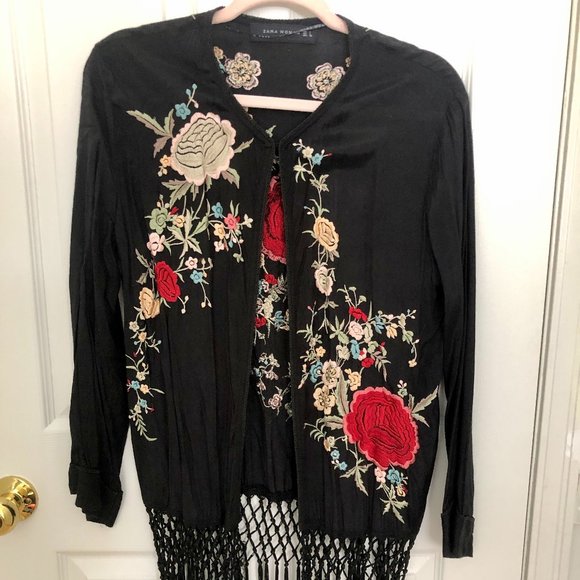 Cartigan embroidery - Picture 1 of 8